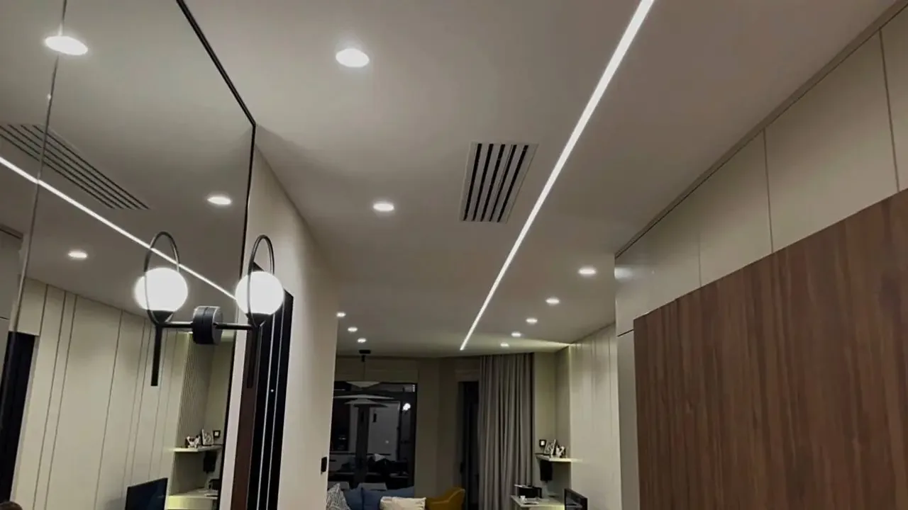 Зовнішній блок мультизональної системи кондиціонування Haier для квартири в ЖК «Овочевий Край» (Київ), змонтований Ventall.