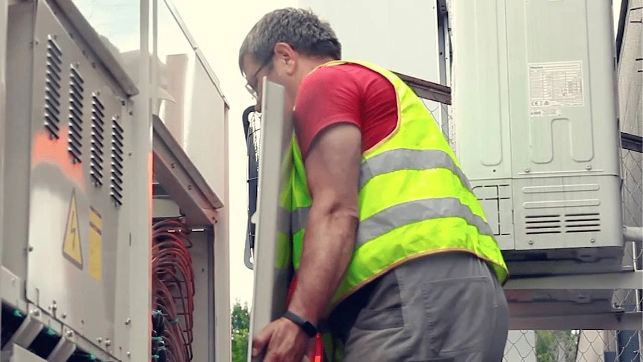 Пусконалагодження вентиляційної системи після завершення монтажу.